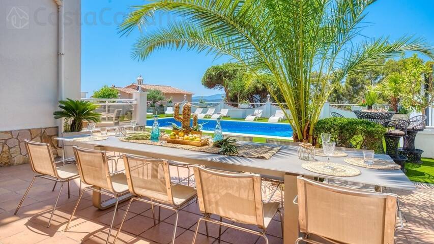 * Costacabana – Villa Maribel * close to centre! gallery image 4