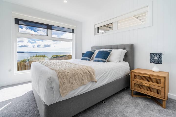 The Lookout Bay of Fires gallery image 5