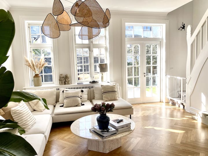 Beautiful classic villa w.garden Houses for Rent in Hellerup, Denmark