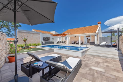 DoMa 2bdm villa near Dubrovnik