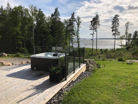 Lakeside summer home