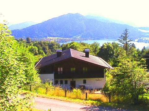 Entire Tegernsee country house; mountain/lake view