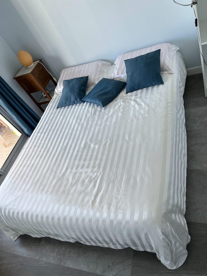 Izba s 1 posteľou 160x200