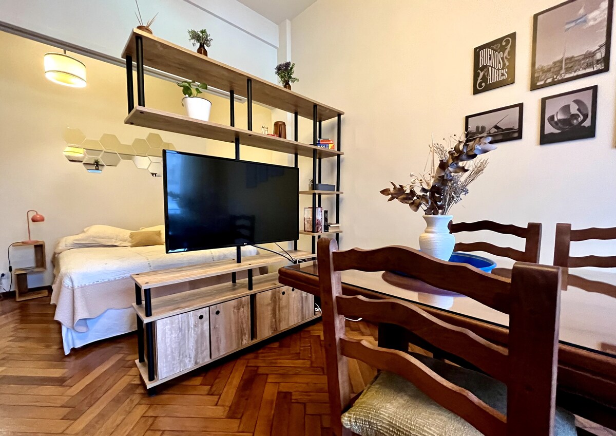 Departamento de 1 dormitorio en San Nicolás con balcón al Obelisco