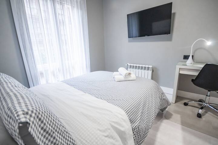 Gran Apartamento 6 Suites Bilbao Center gallery image 2