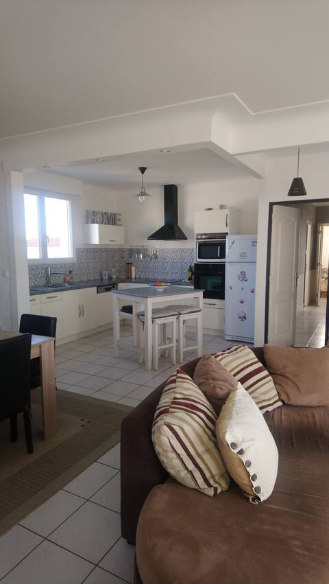 Marais Vous House 3 bedrooms 6 people.
