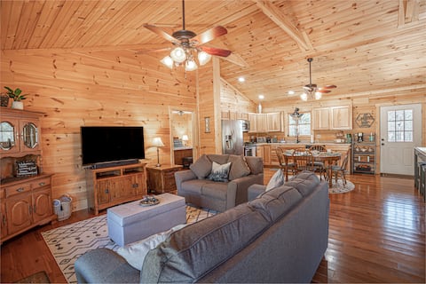 Top Airbnb: Whitestone Woods Near Lake Lure/Asheville/Tryon in Lake Lure / Rutherfordton