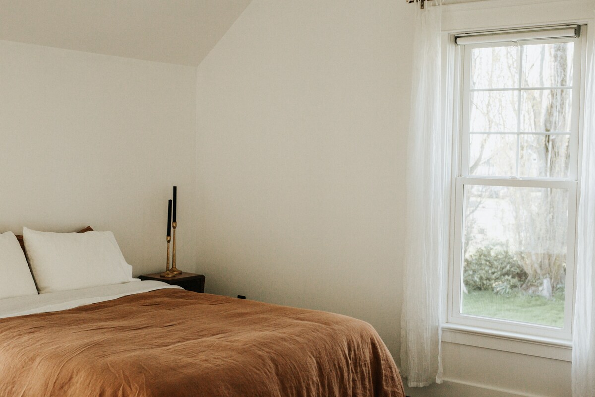 Watch the towering poplars sway in the breeze, planted by the Dutch who remembered this place like home.  Towering above the field, these giants help us find our way home when we take our quiet drives across the valley,  our phones stowed away.  