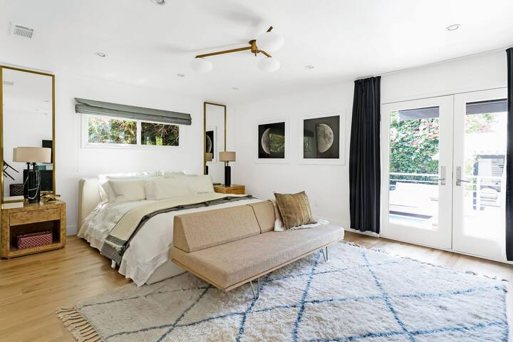 Luxury Melrose District 3BR Retreat Pool Spa Gym gallery image 5