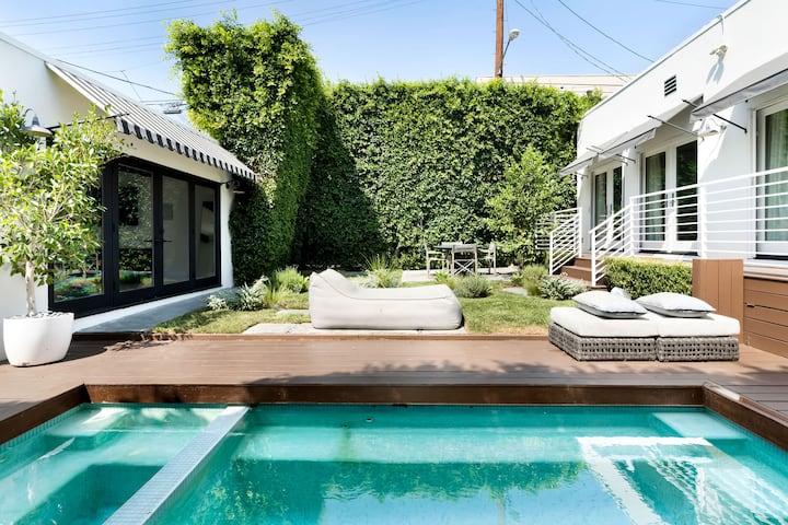Luxury Melrose District 3BR Retreat Pool Spa Gym - Houses for Rent in ...