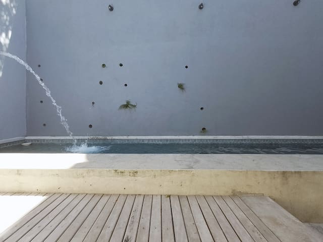 Casa charmosa com piscina e vista deslumbrante gallery image 2