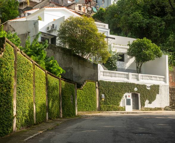 Casa charmosa com piscina e vista deslumbrante