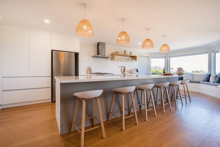 Beach House on Westwood gallery image 5