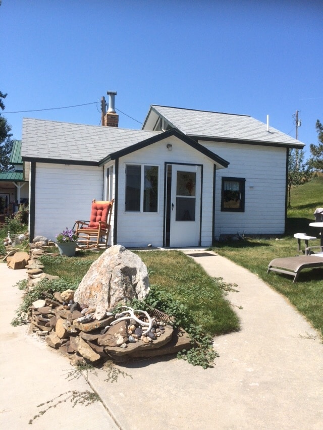 Ranch Bunkhouse 3 miles south of Absarokee Farm stays for Rent in