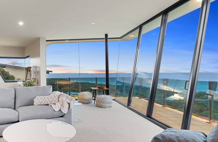 Orton Oceanview | Luxury Retreat gallery image 5