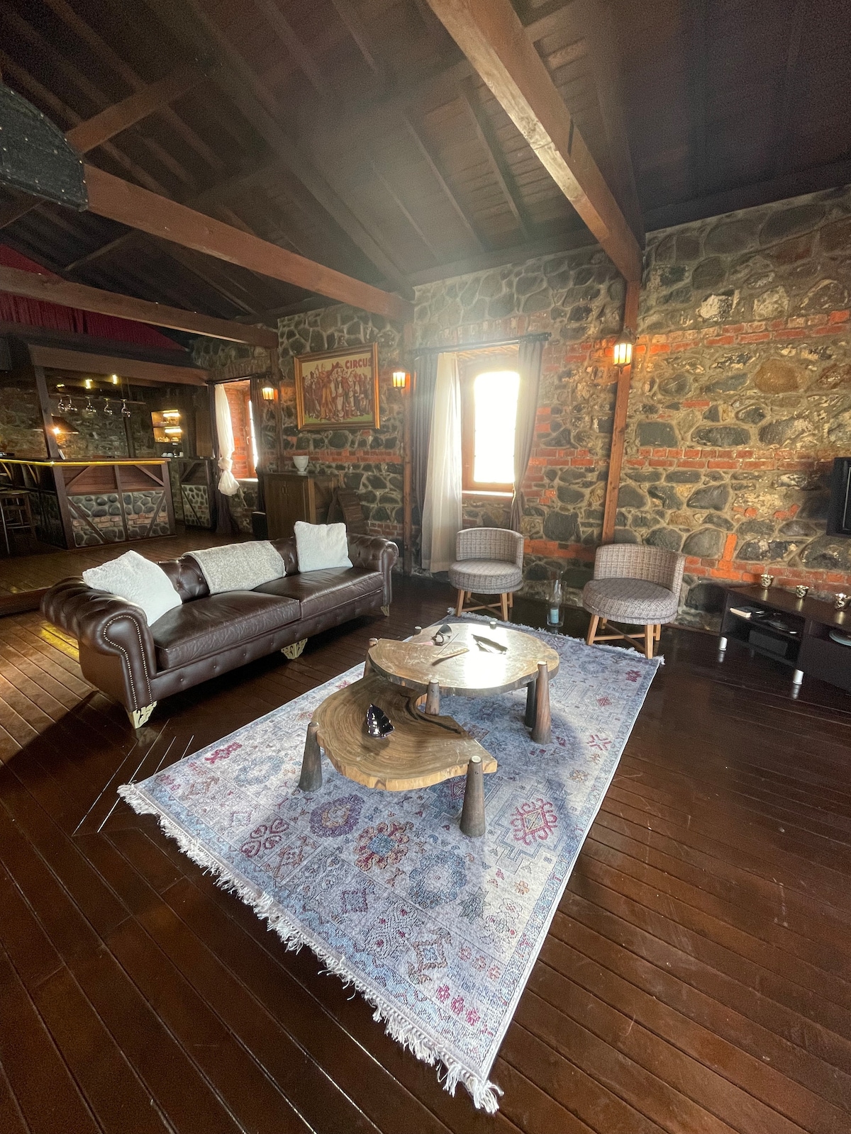 Aşkı-memnu taş ev. Denize sıfır