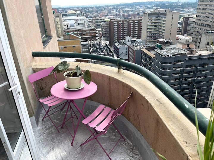 Renovated Jozi Art Deco Gem - Johannesburg