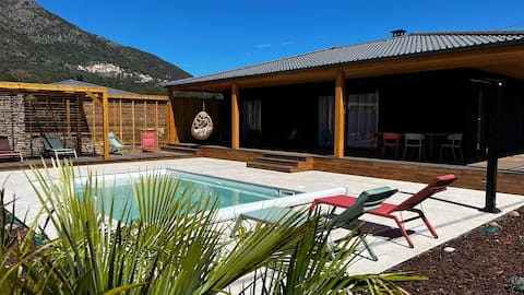 Villa Cinto private pool, 5-star rated