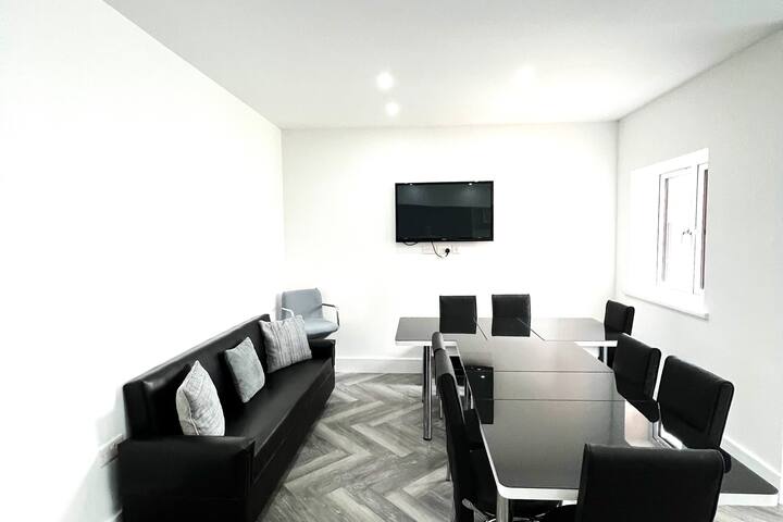 Home in London close to Station gallery image 2