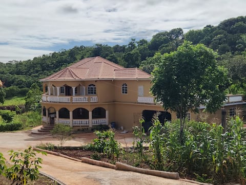 7bd oasis in serene Manchester