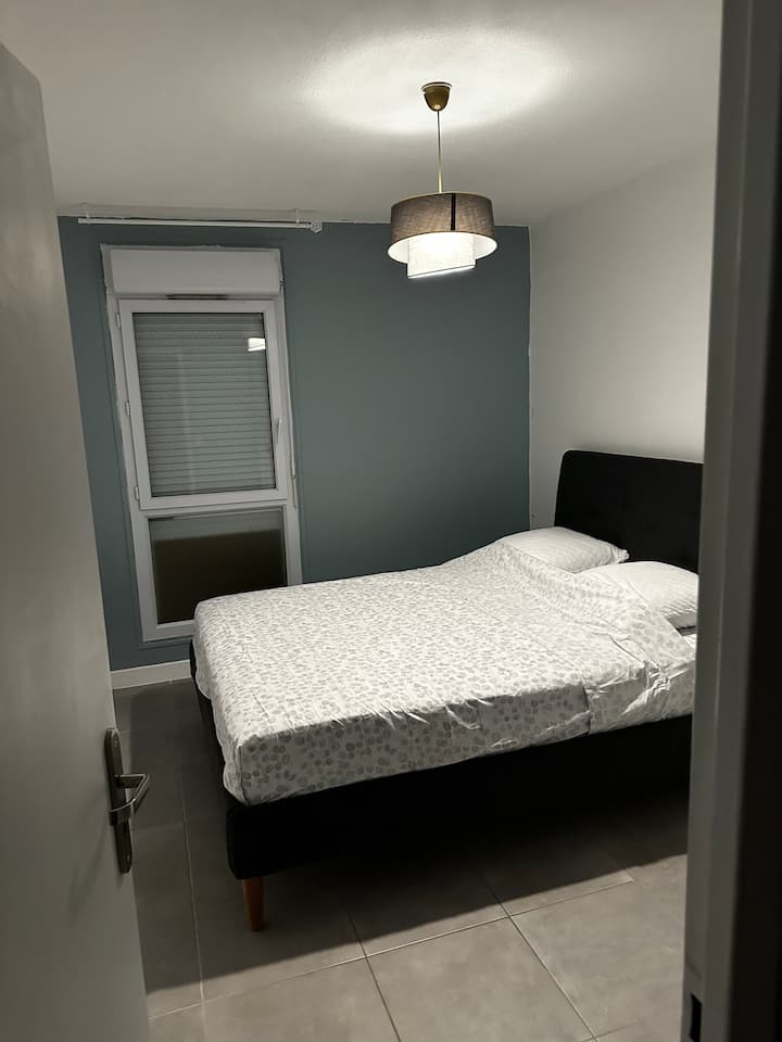 غرفة النوم 1