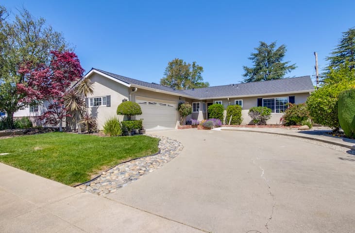 Modern Home Near Silicon Valley