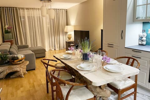 Airbnb performant: Beautiful 65 m2 apartment at the foot of the metro – Free parking à Clichy