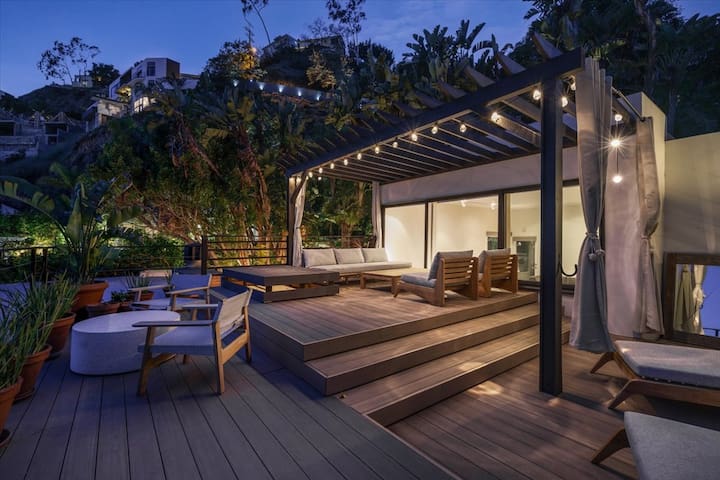 Hollywood Hills/Sunset Strip Marmont Retreat gallery image 4