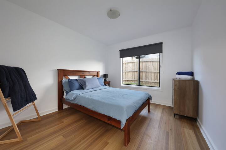 Chumba cha kulala 3. Kitanda
cha watu wawili.