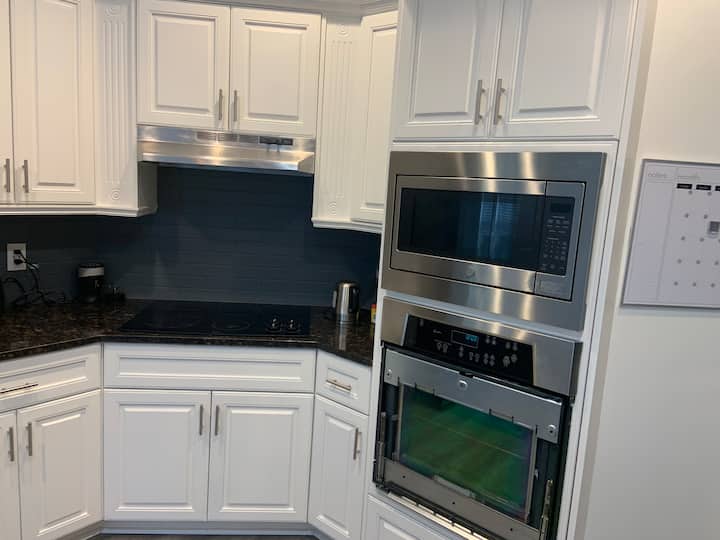 Stylish Room In Modern Home - Augusta, GA