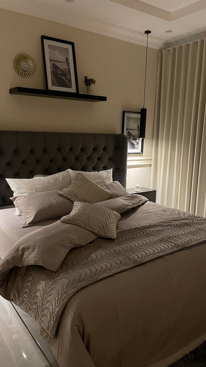 Modern one bedroom apartment with a lively location. Apartments for