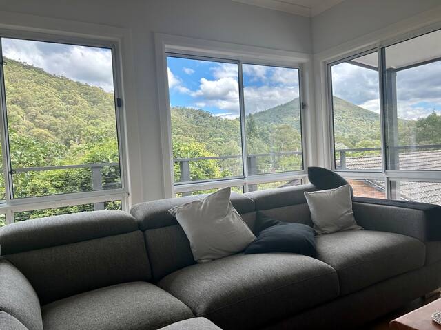 Modern with Views – Town Centre gallery image 4