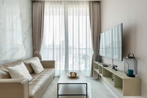 BTS Nana｜2BR King+Queen｜Skyline View｜500Mbps WiFi