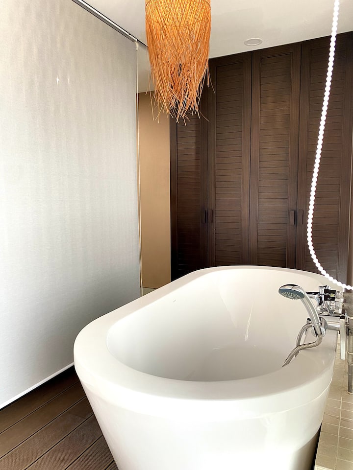 Apartment with bathtub in District 3 Serviced apartments for Rent in