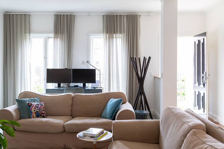 The Green Residence gallery image 3