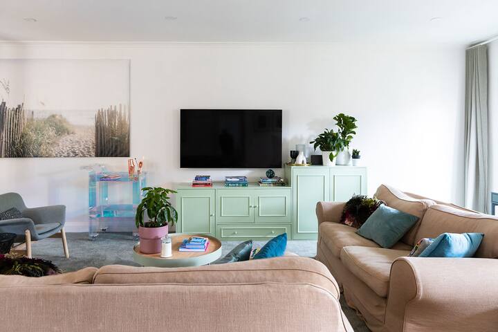 The Green Residence gallery image 2