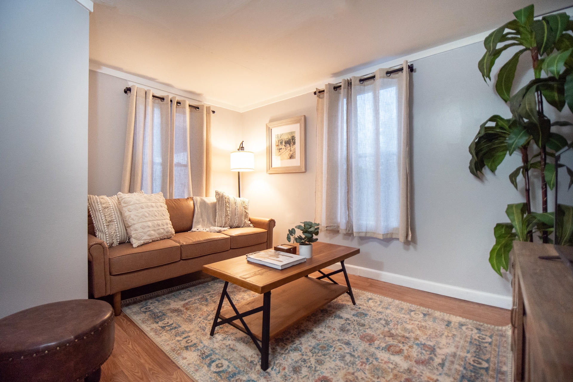 The Onion Ranch, 2 BED with free onsite parking