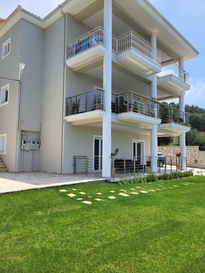 Thea Apartment