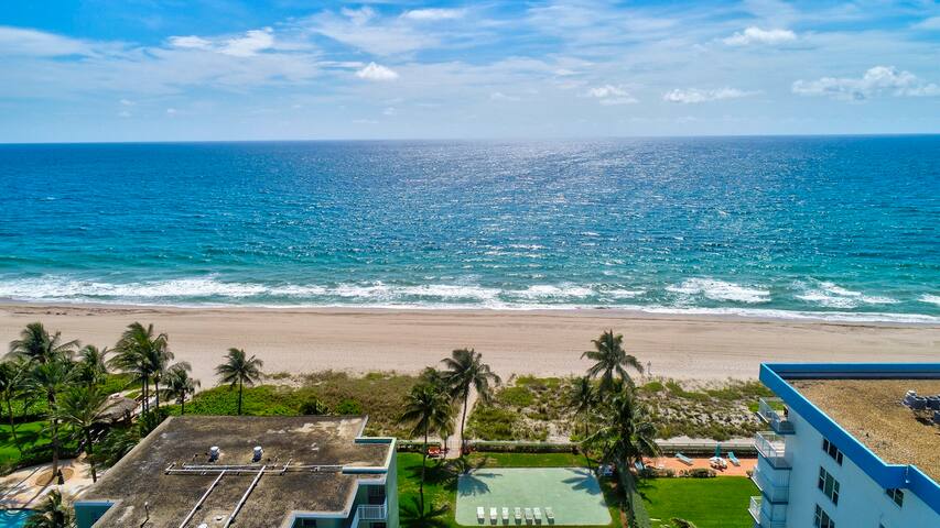 Coconut & Beach Paradise! Across from the Beach! gallery image 2