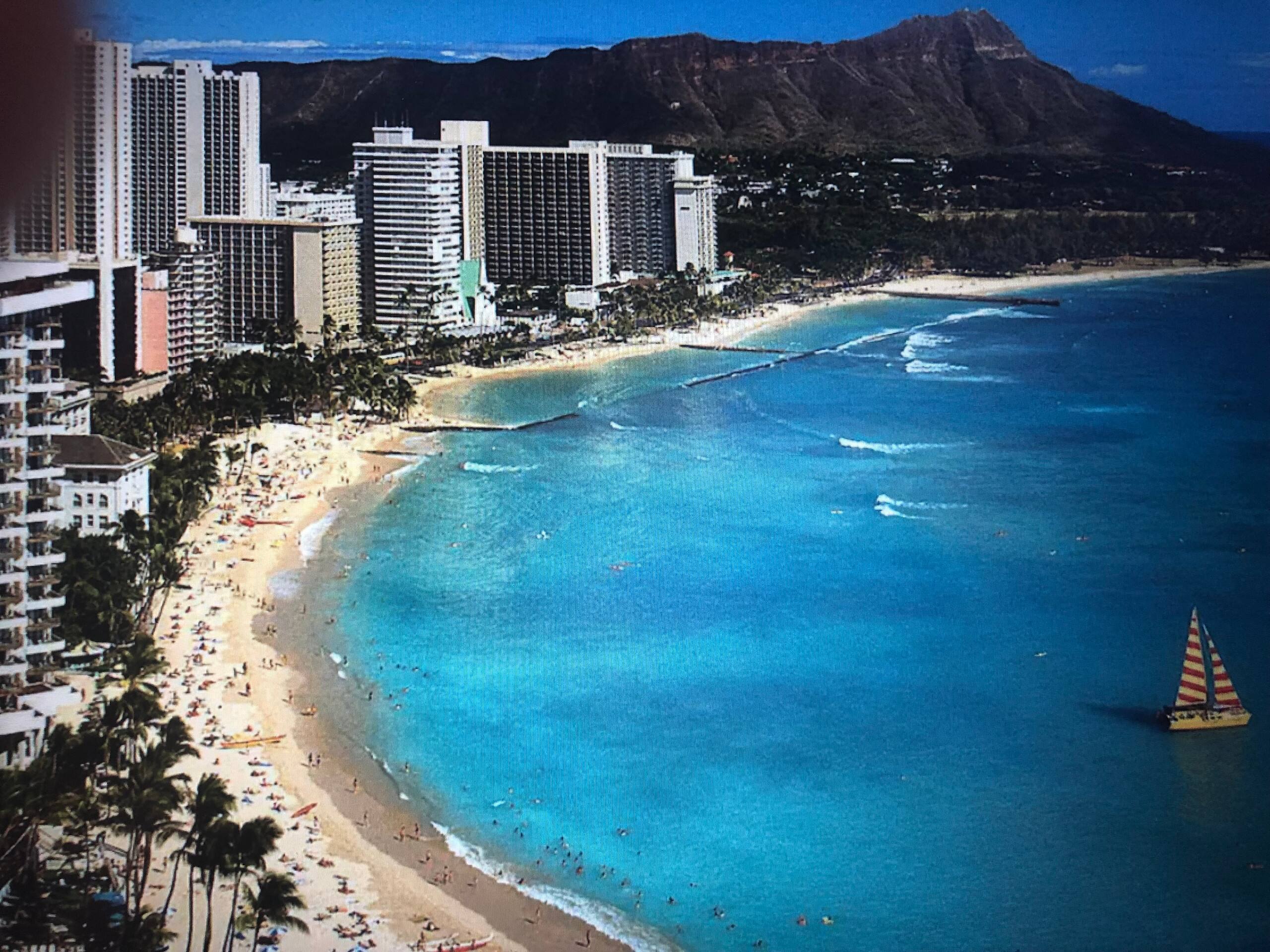 Condo in Honolulu · ★4.87 · 1 bedroom · 3 beds · 1 private bath - Image 48
