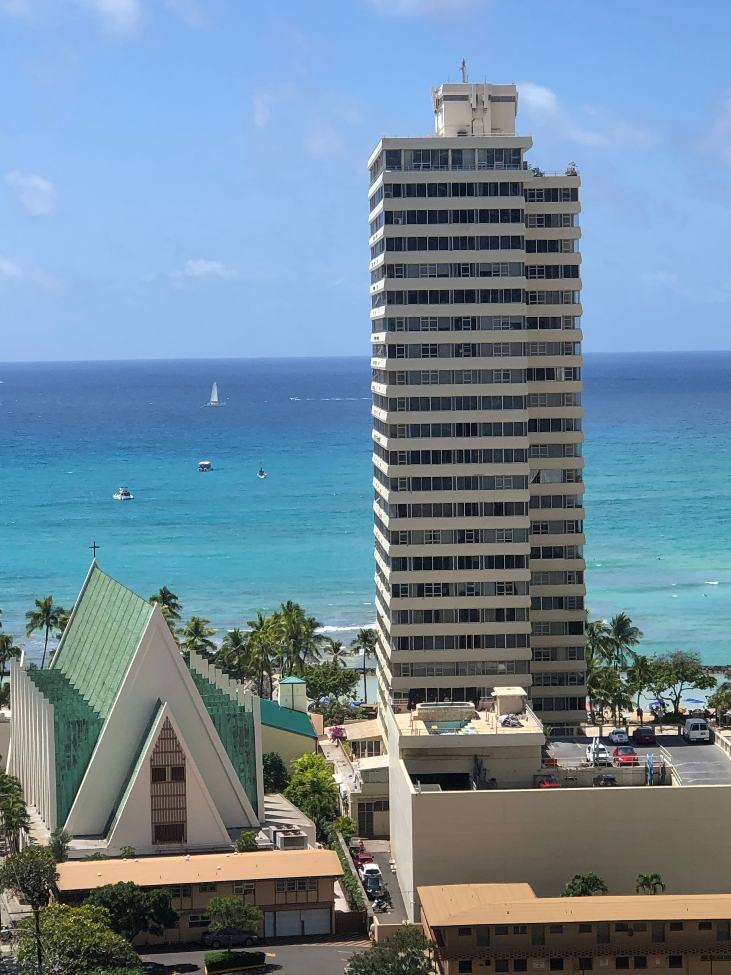 Condo in Honolulu · ★4.87 · 1 bedroom · 3 beds · 1 private bath - Image 42