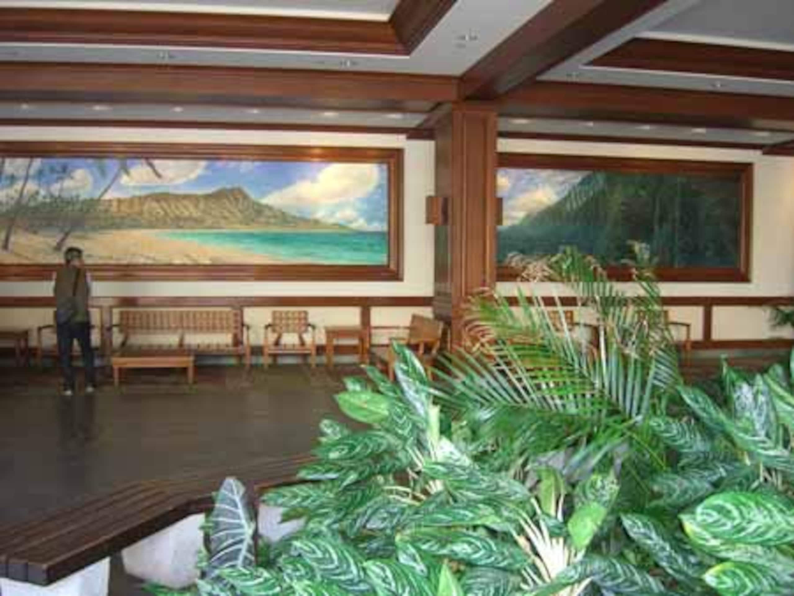 Condo in Honolulu · ★4.87 · 1 bedroom · 3 beds · 1 private bath - Image 34