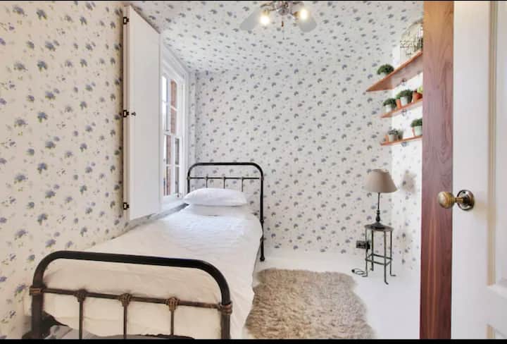 Втора спалня