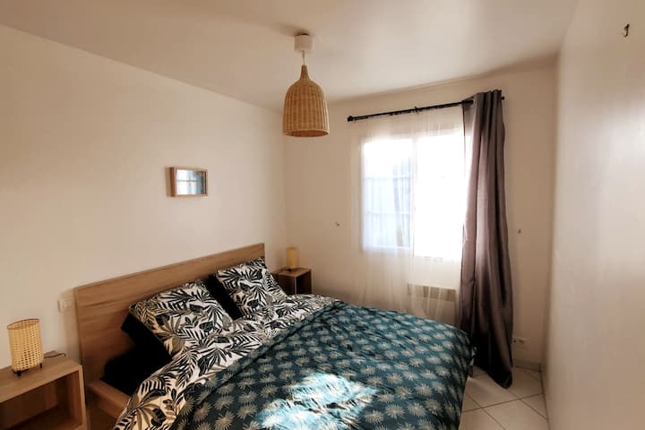 Dhomë gjumi 1 kat përdhe 