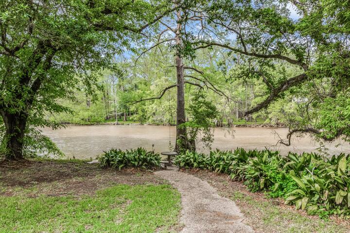Lodgeful Vacation Rentals managed Airbnb listing 2