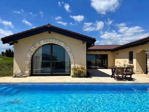 Private Villa BlackSeaRama Golf