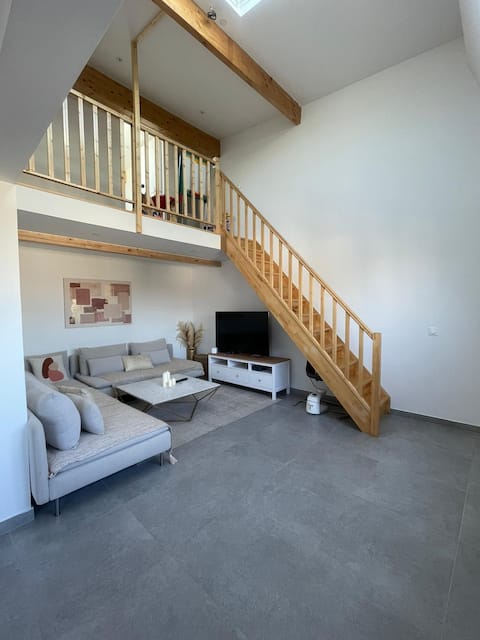 Large 3 bedroom Duplex * near Paris * Netflix *