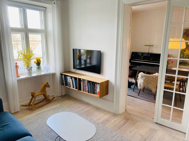 Beautiful appartment with lake view gallery image 4