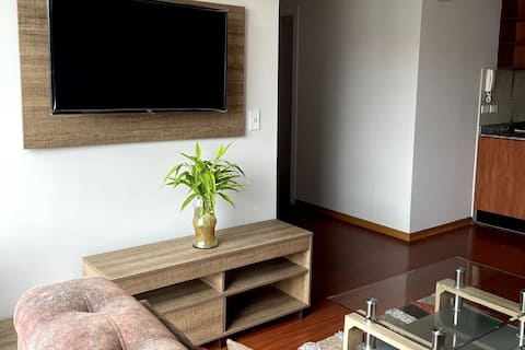 Apartment with a swimming pool and gym in Monteserrín