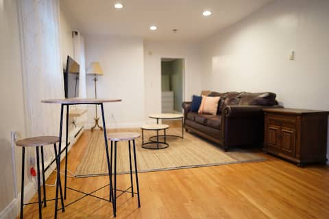 Cozy apartment by the ocean